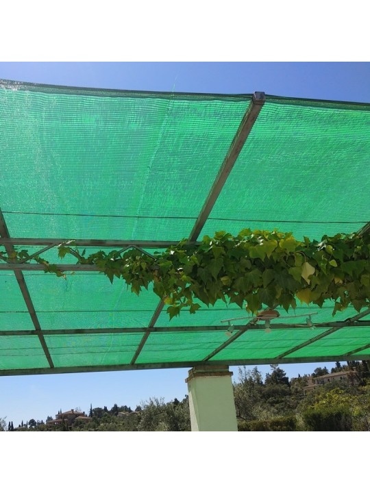 Malla de sombreo 90% confeccionada color verde 8x 8 metros - Mallas y Plásticos